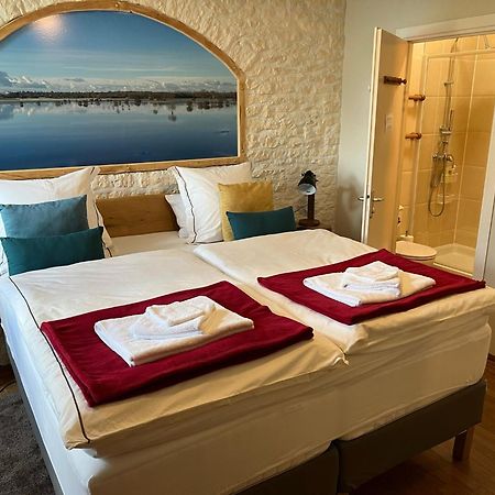 La Fiere Bridge Guest House Amfreville  Exterior foto